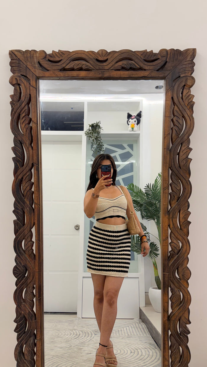 27 classy crochet skirt 28-31 waist/l: 16