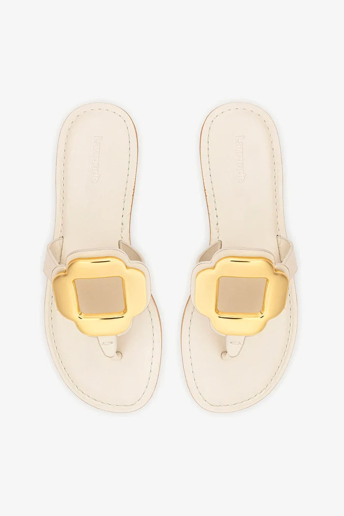Margherita Thong Sandal in Ivory Leather and Gold Hardware Flat - Sandal Larroudé