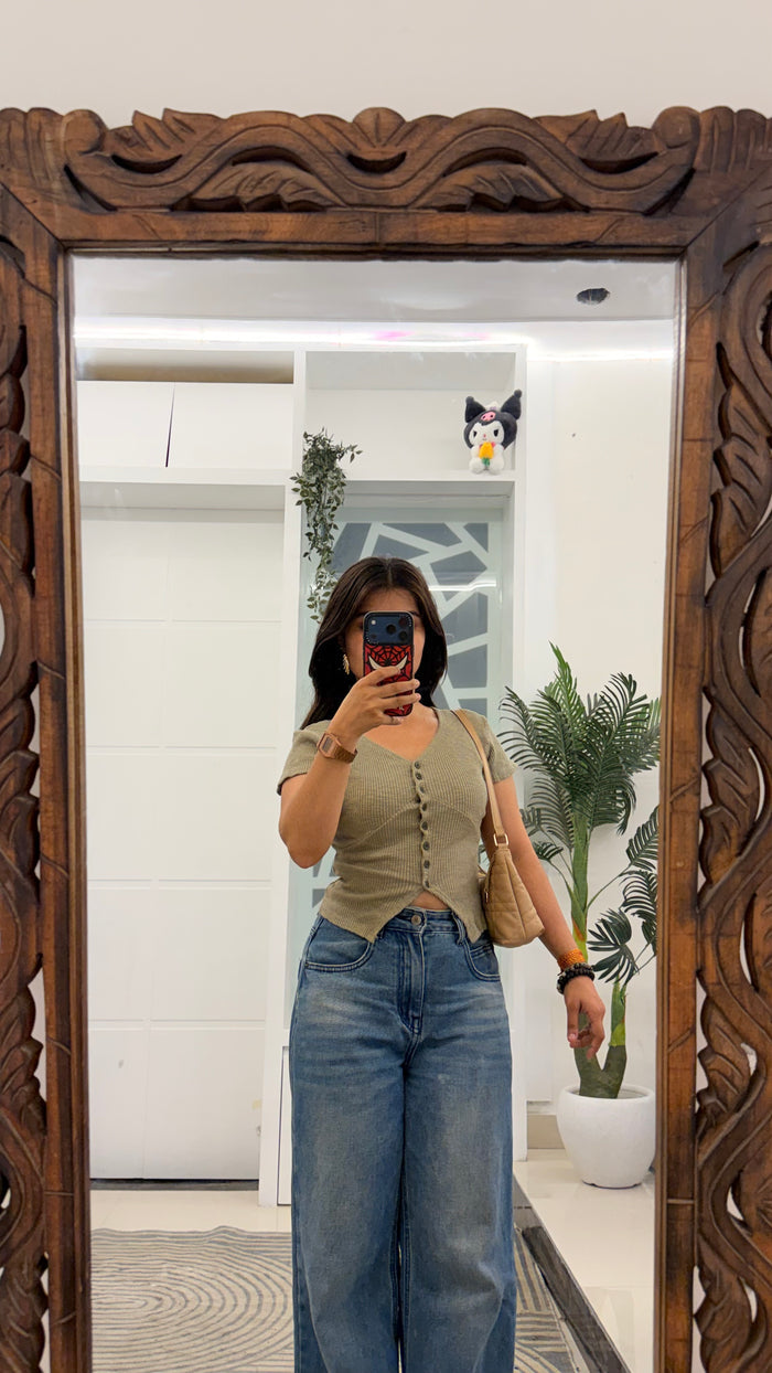107 cute summer top 28-32 bust