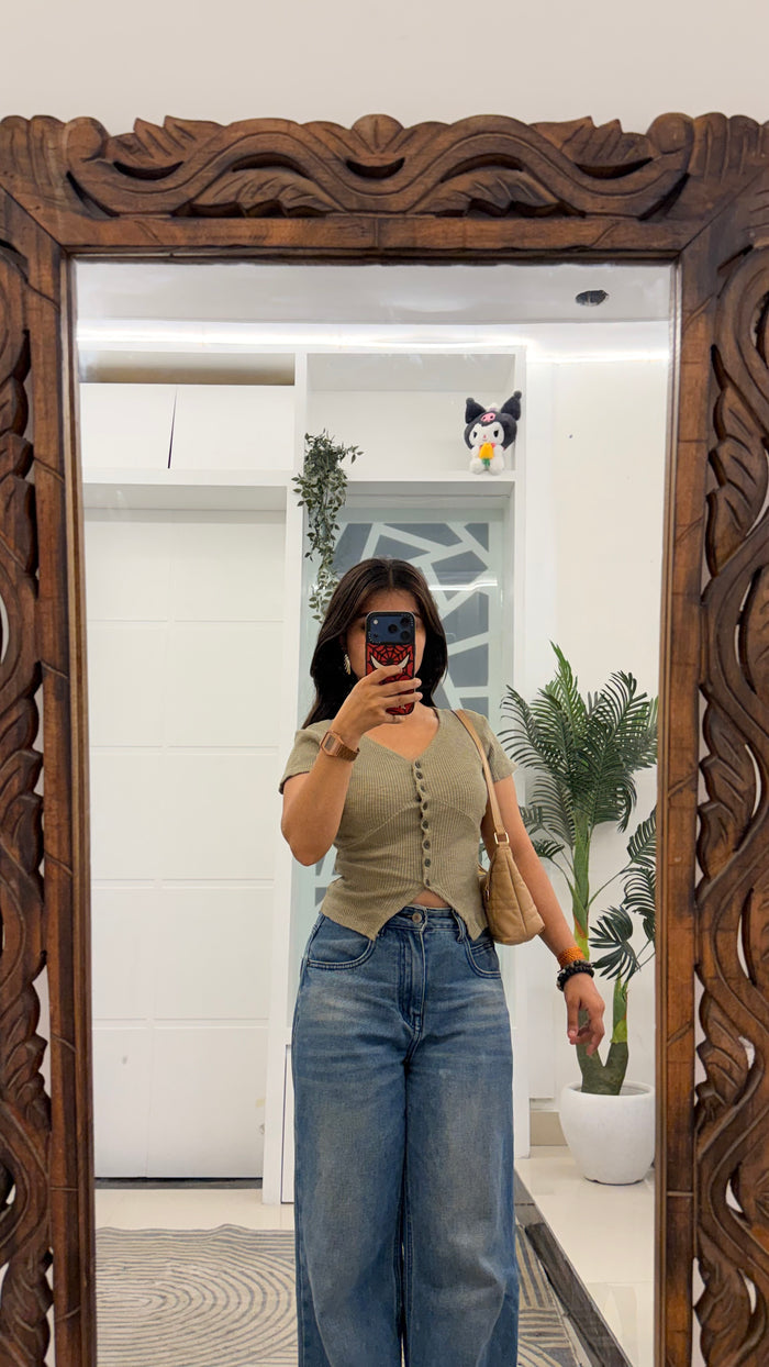 107 cute summer top 28-32 bust