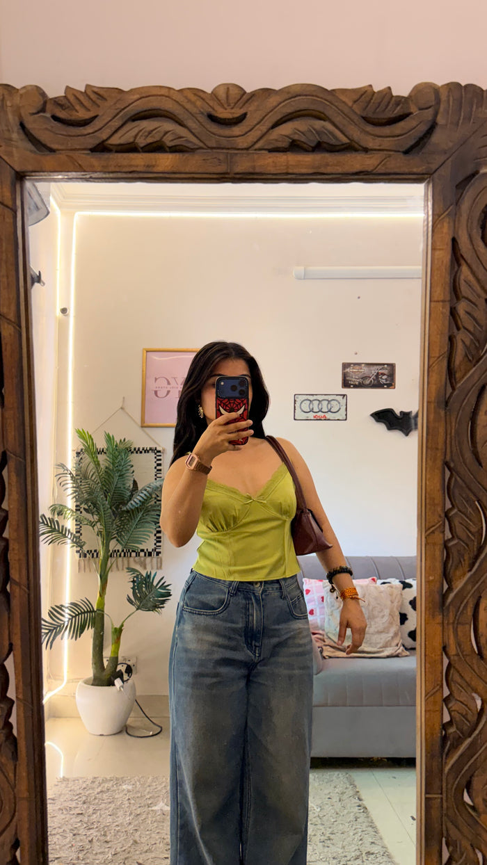 109 Cute satin Top 32 bust