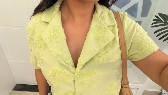 126 cute summer top 32-36 bust