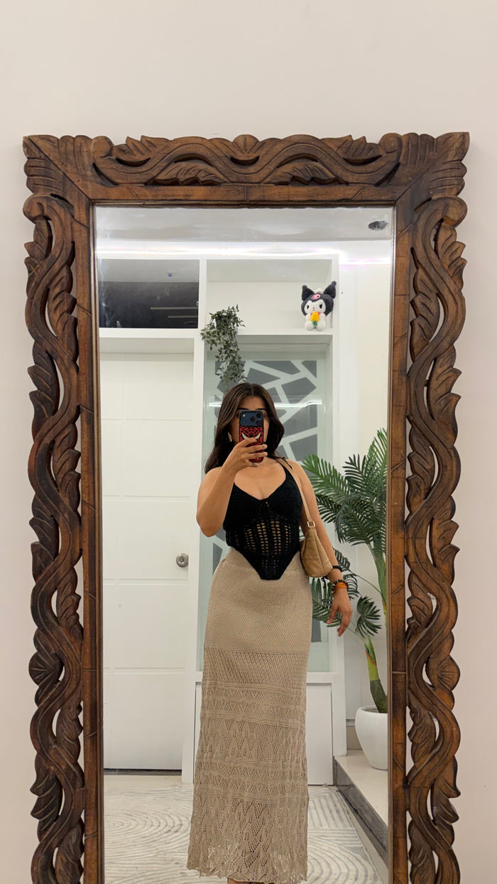 13 Crochet Skirt 22-27 waist/l: 37