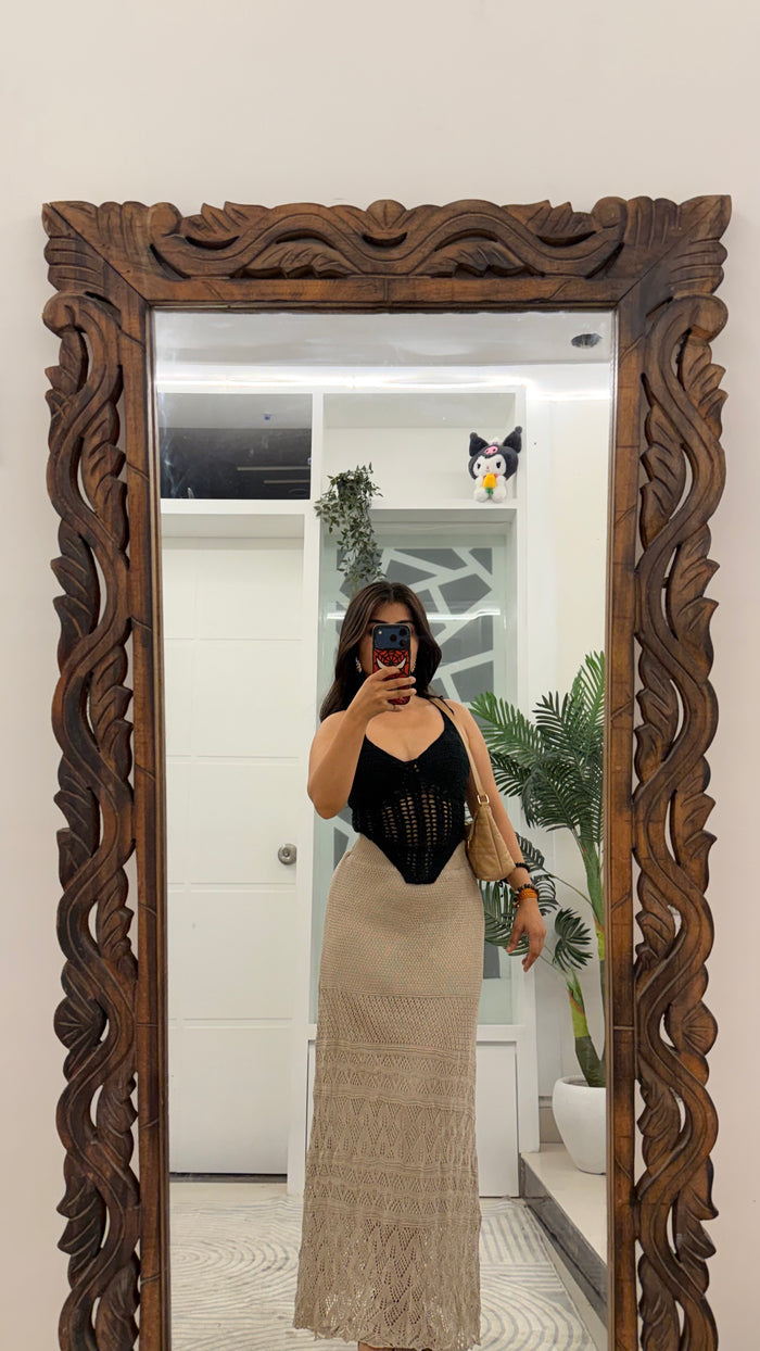 13 Crochet Skirt 22-27 waist/l: 37