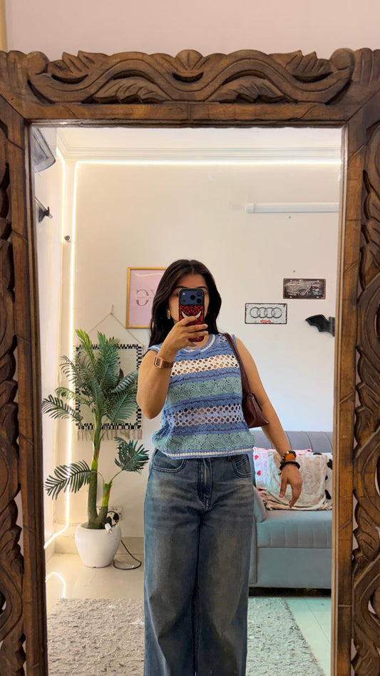 133 Cute Top 28-32 bust
