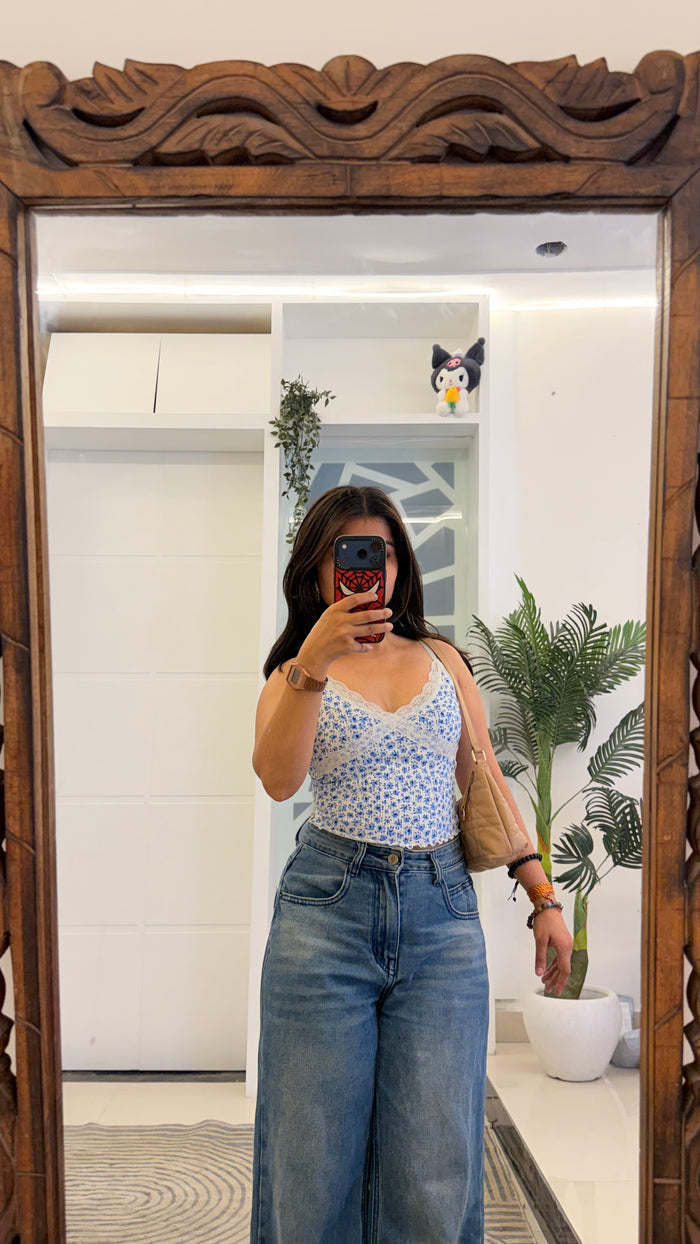 148 cute summer top 28-30 bust