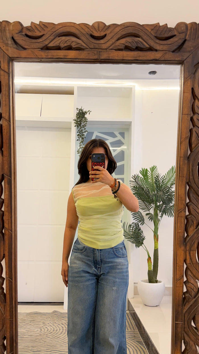 158 cute summer top 34-36 bust