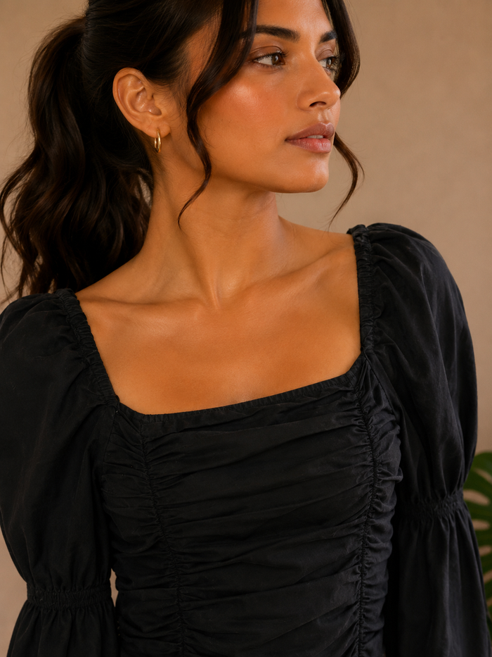 19 cute top 34-36 bust