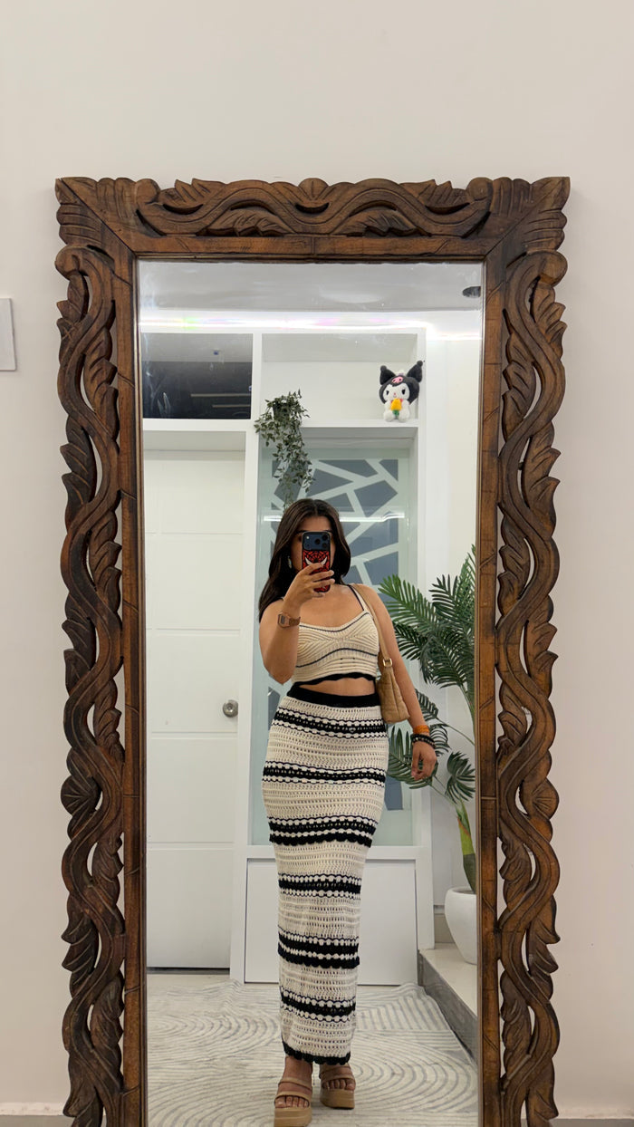 26 classy crochet skirt 28-32 waist/l: 36