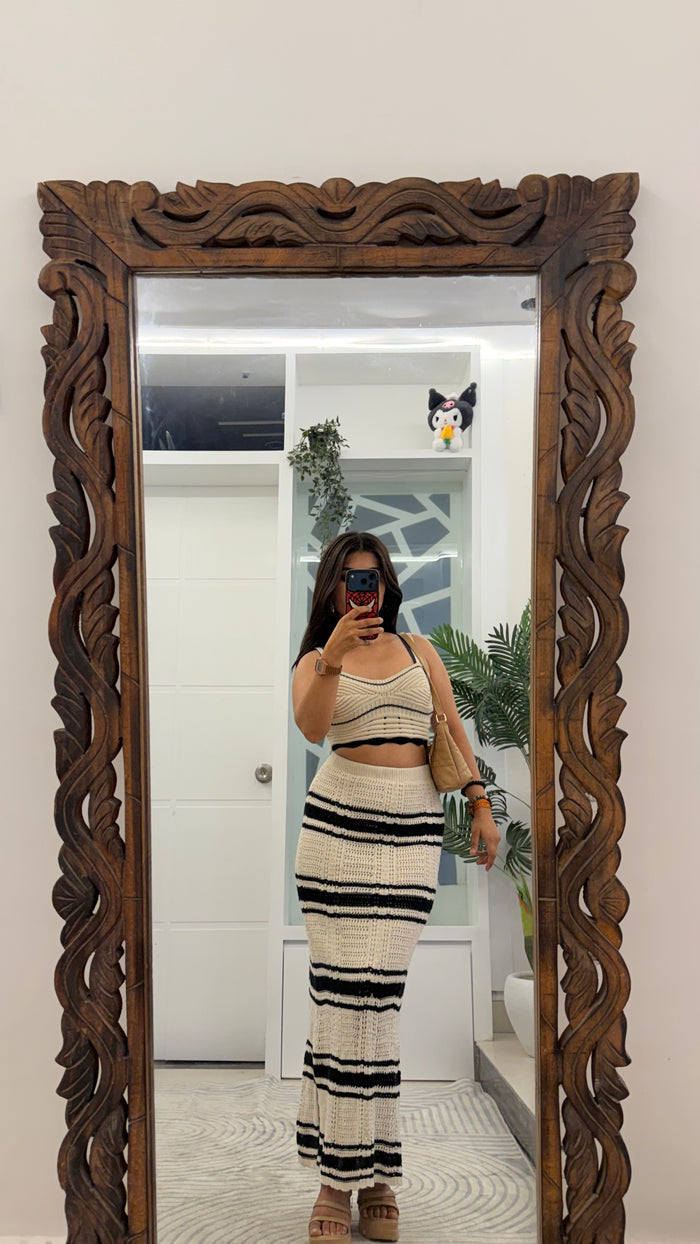 28 classy crochet skirt 30-34 waist/l: 38