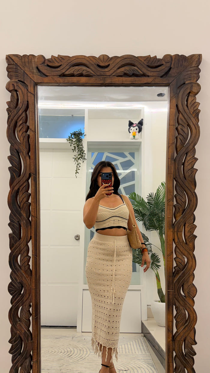 46 crochet skirt 24-28 waist/l: 31