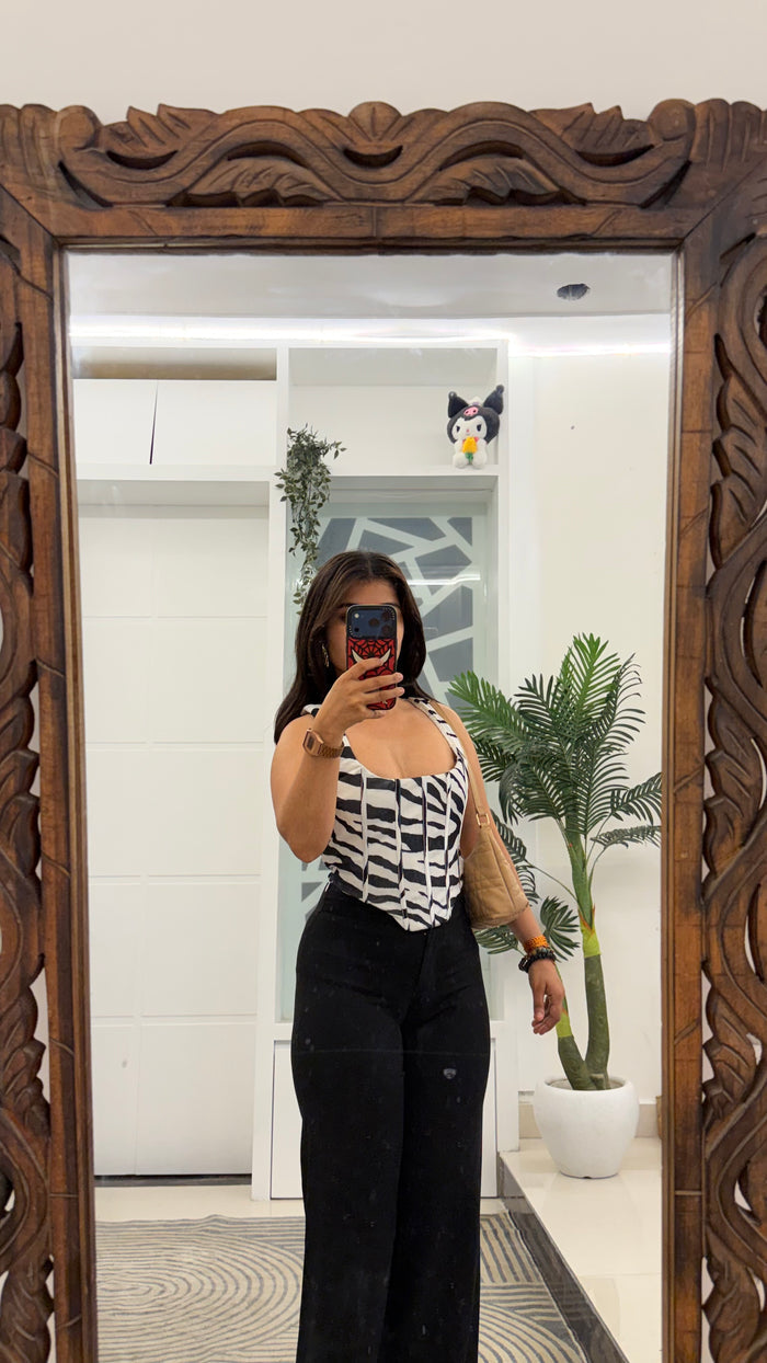 6 cute corset top 32-34 bust