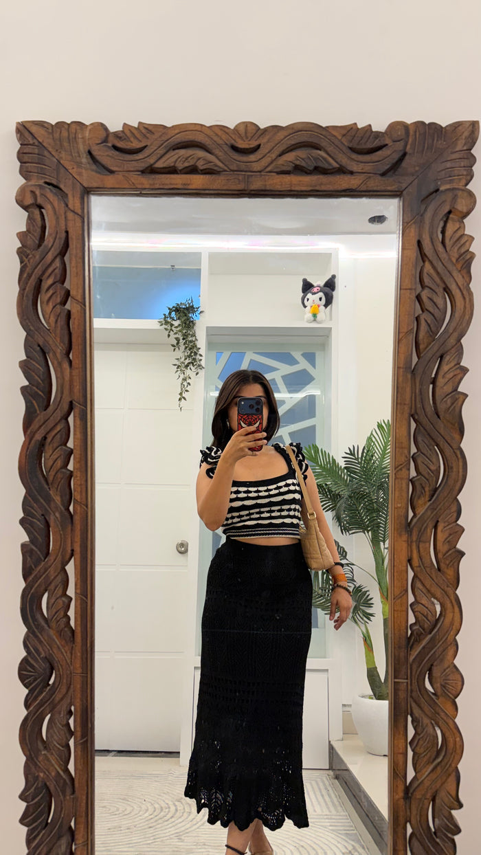 67 Summer Crochet Skirt 26-30 waist/l: 30