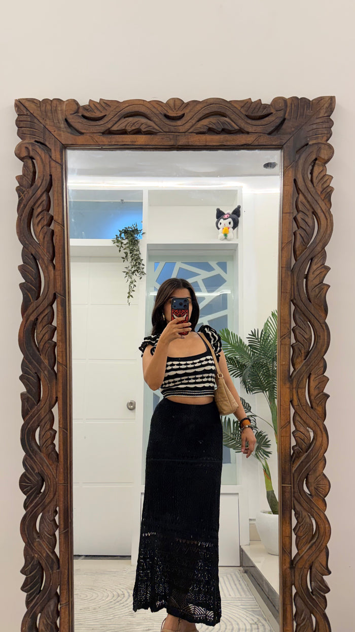 68 Summer Crochet Skirt 24-30 waist/l:34
