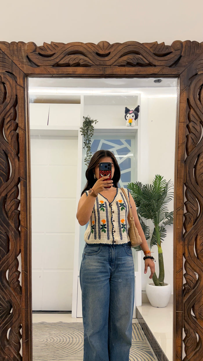 76 cute summer top 28-32 bust