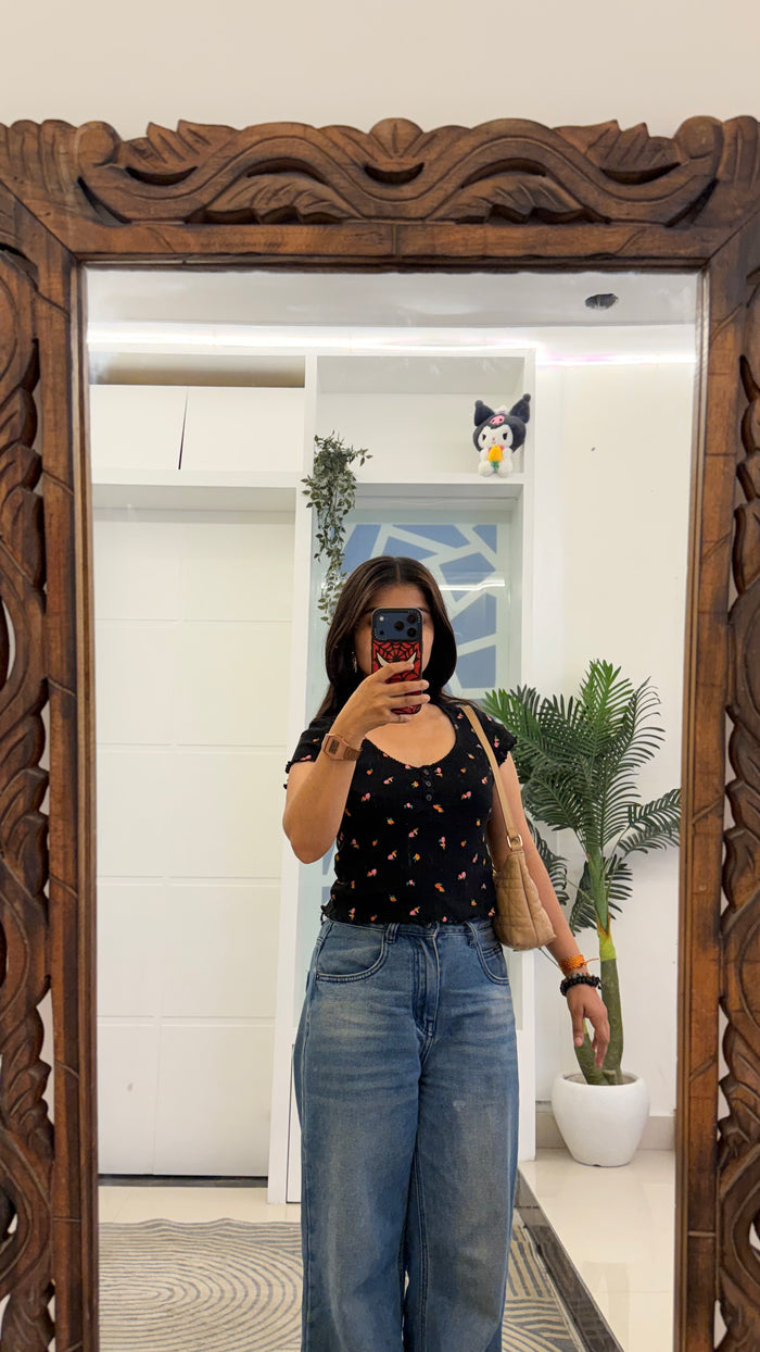 77 cute summer top 28-34 bust