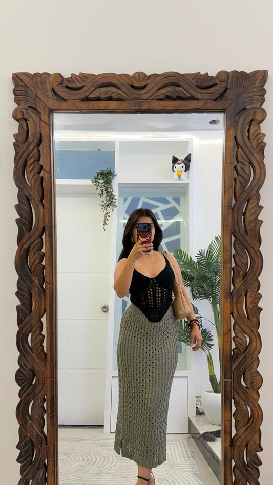 77 Summer Crochet Skirt 24-28 waist/l:33