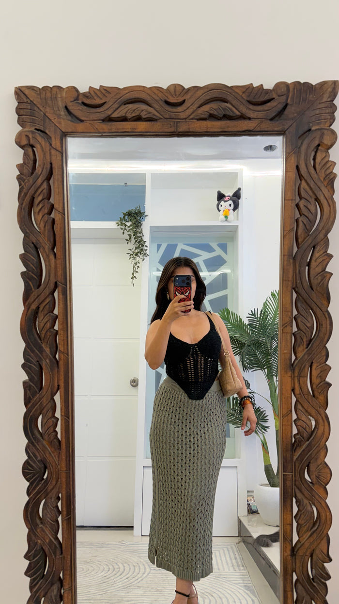 77 Summer Crochet Skirt 24-28 waist/l:33