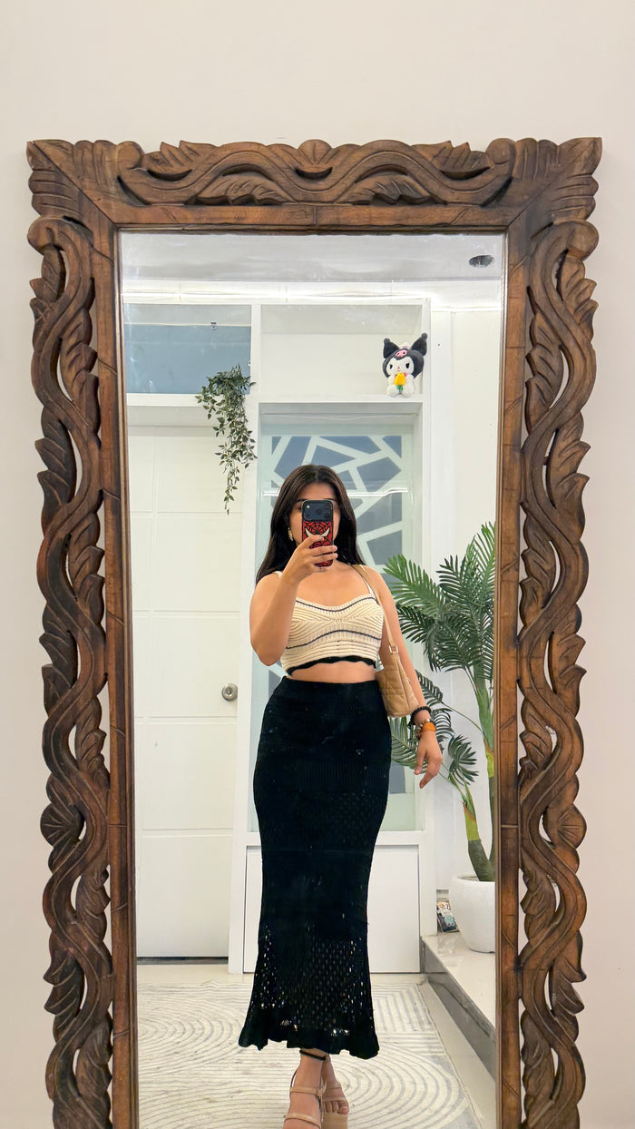 79 Summer Crochet Skirt 26-32 waist/l:34