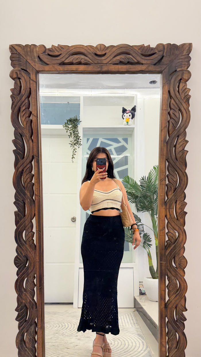 79 Summer Crochet Skirt 26-32 waist/l:34