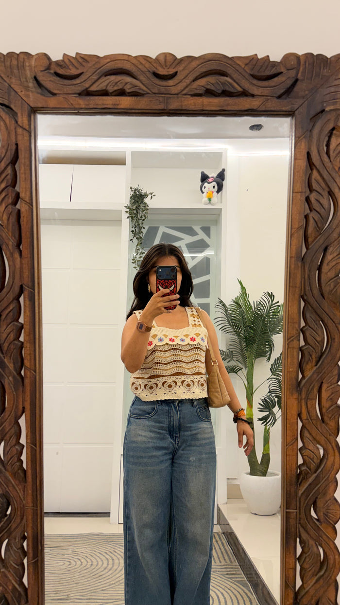 92 cute summer top 28-32 bust