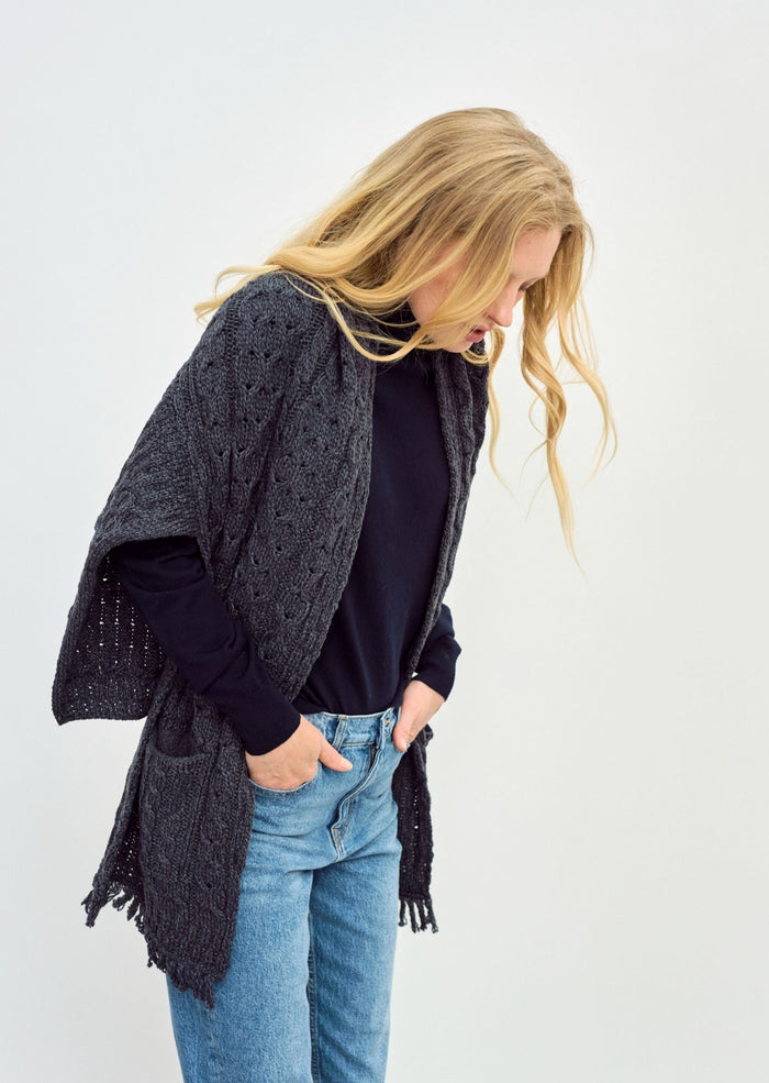 Aran Pocket Shawl - Charcoal