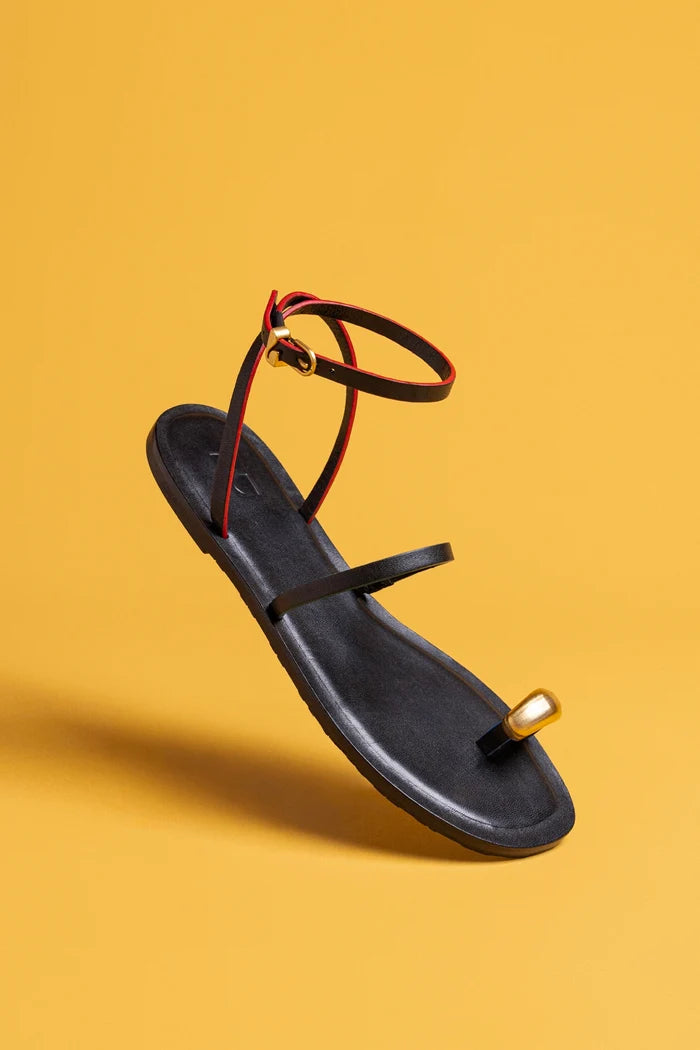 Biarritz Flat Sandal In Black Leather Flat - Sandal Larroudé