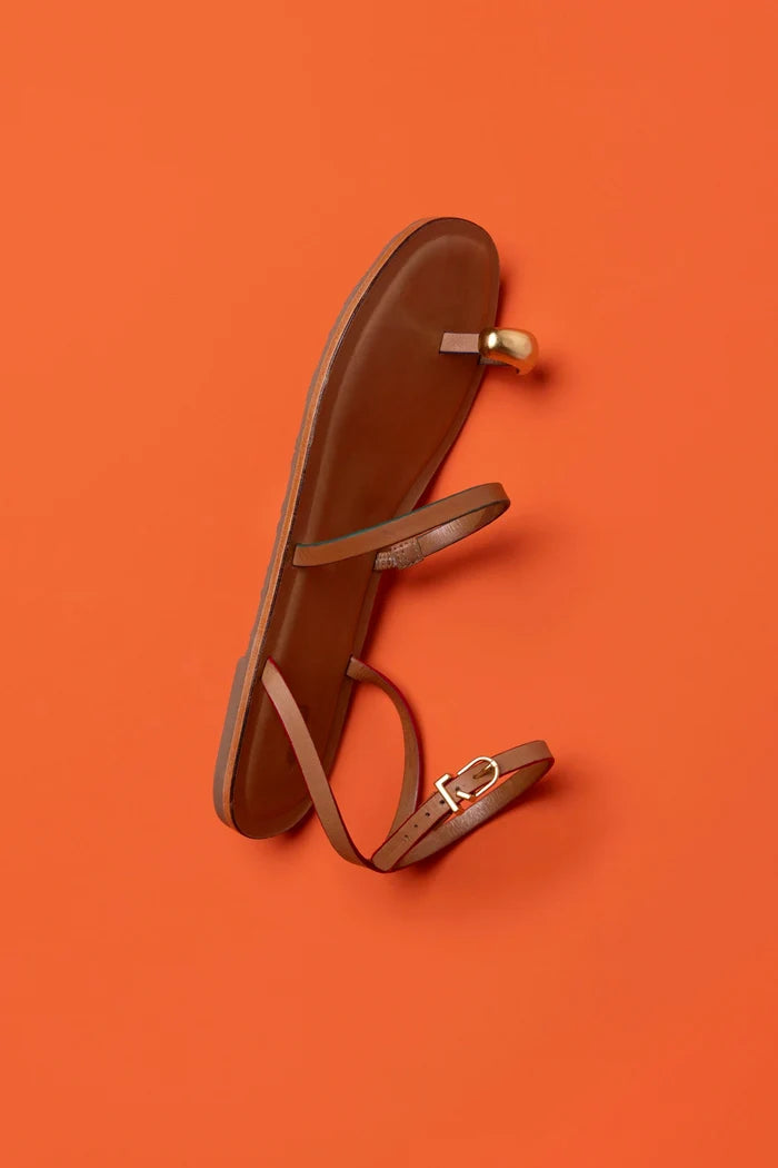 Biarritz Flat Sandal In Light Caramel Leather Flat - Sandal Larroudé