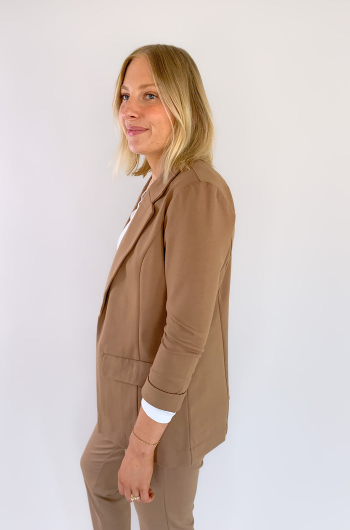 The Liverpool Boyfriend Blazer with Princess Darts is sleek, sophisticated and versatile for day or night.