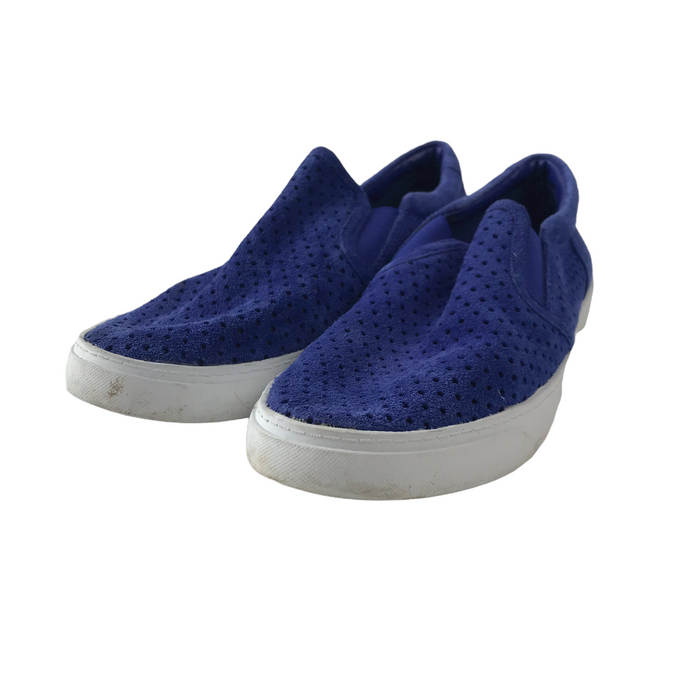 Clarks size UK 5d royal blue suede-like plimsolls