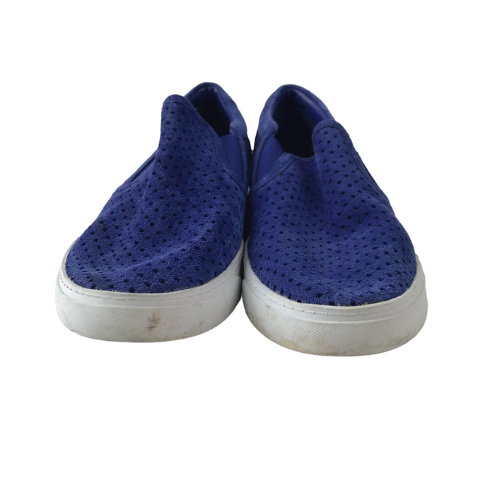 Clarks size UK 5d royal blue suede-like plimsolls