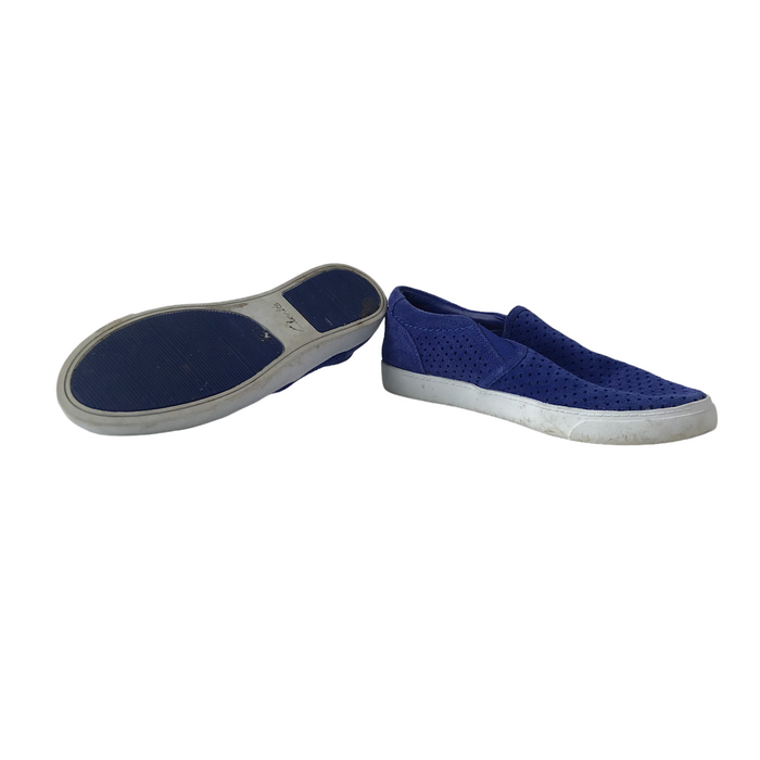 Clarks size UK 5d royal blue suede-like plimsolls