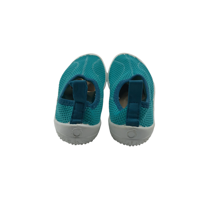 Decathlon size UK 11.5 (jr) blue aqua shoes