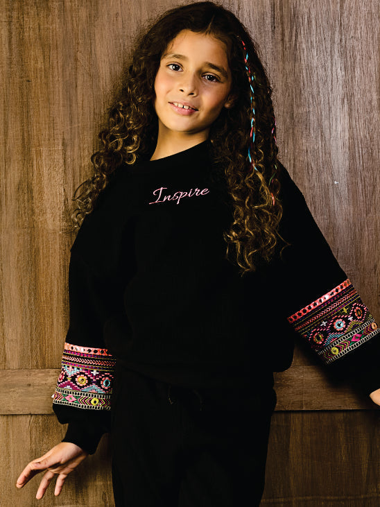EMBELLISHED SWEATSHIRT VTM11-11165