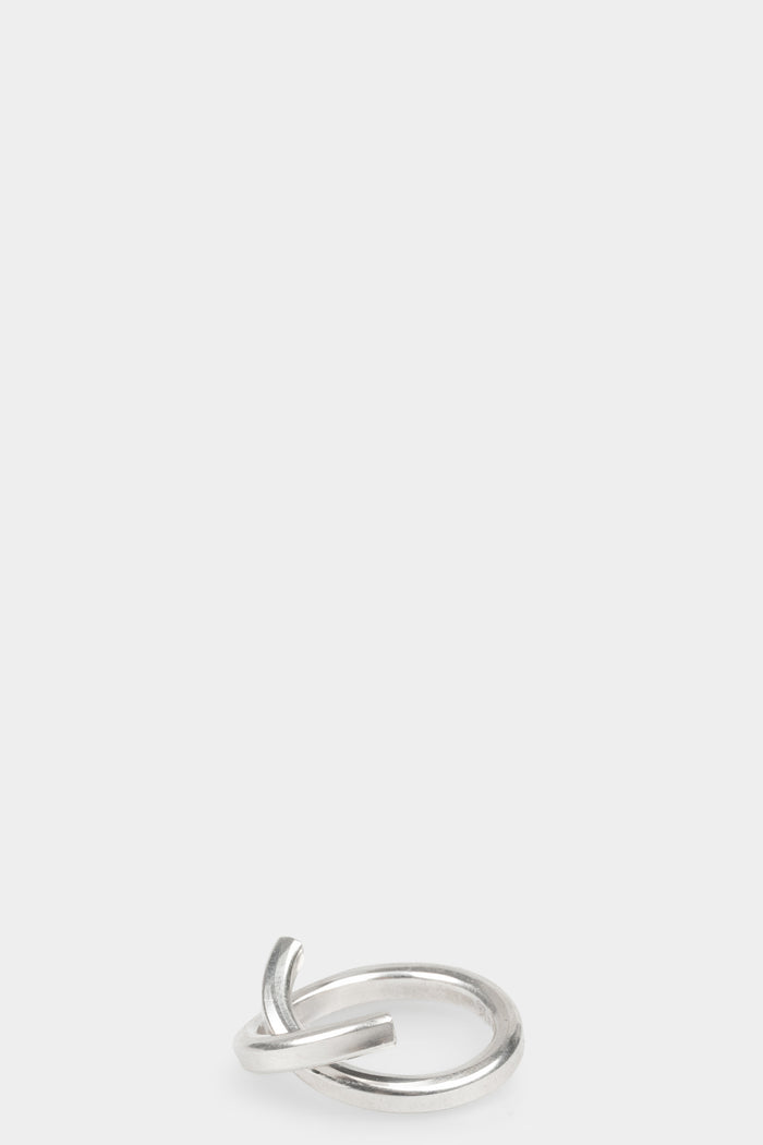 Werkstatt München | Embrace fine ring M1245