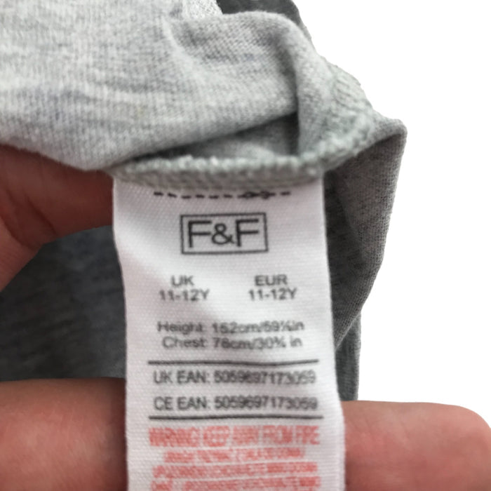 Preloved kids t-shirt
