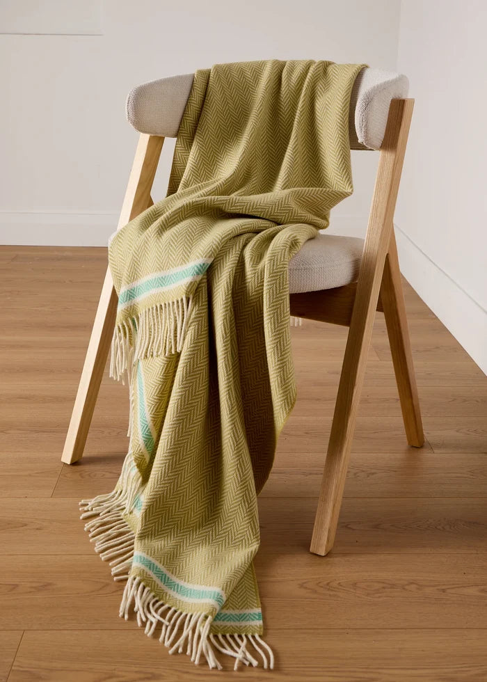 Foxford Cashmere and Lambswool Throw | Silver Strand