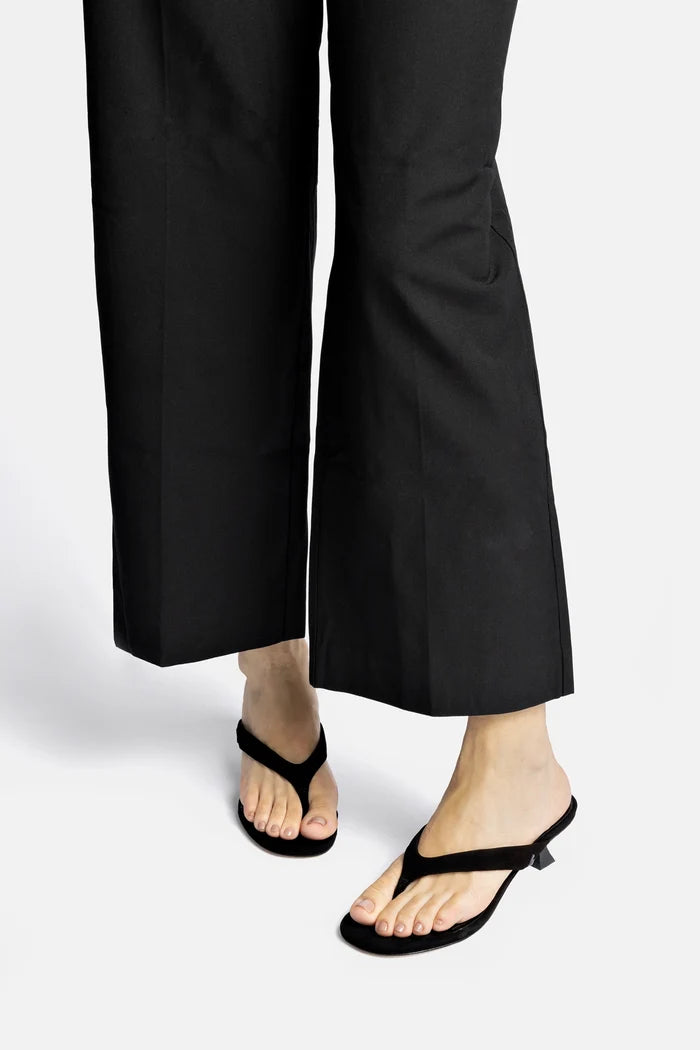 Gaia Low In Black Leather Mule Larroudé