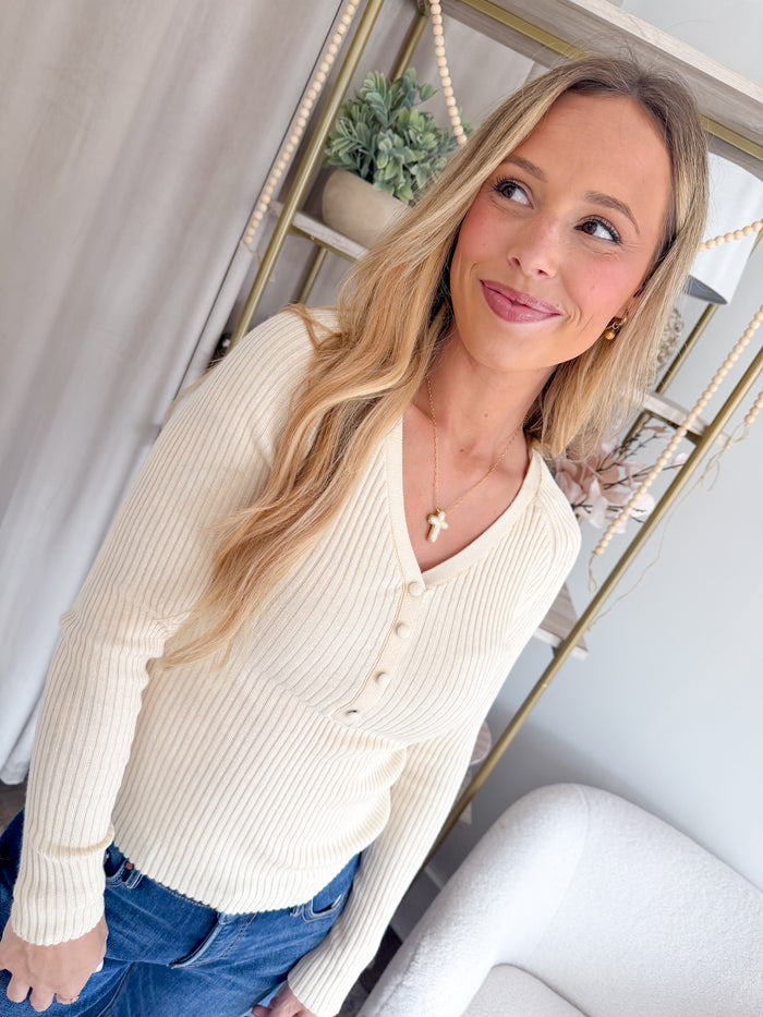 Be Cool Grace Button V-Neck Top – women's sweater