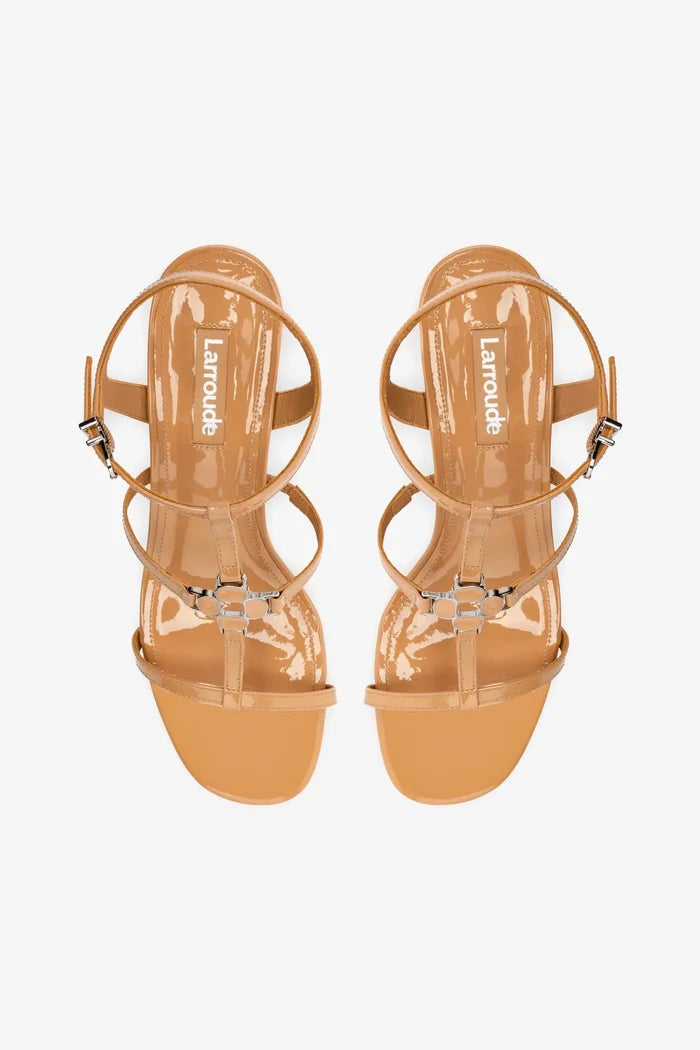 Hana Block In Tan Patent Leather Sandal Larroudé