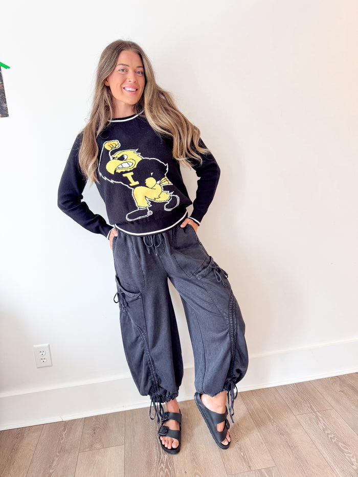 Gameday Social Iowa Wicks Sweater – women's sweater