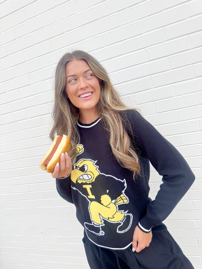 Gameday Social Iowa Wicks Sweater – women's sweater