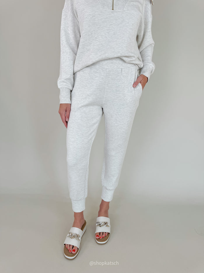 Varley Ivory Marl Slim Cuff Pant 27.5" – women's loungewear top