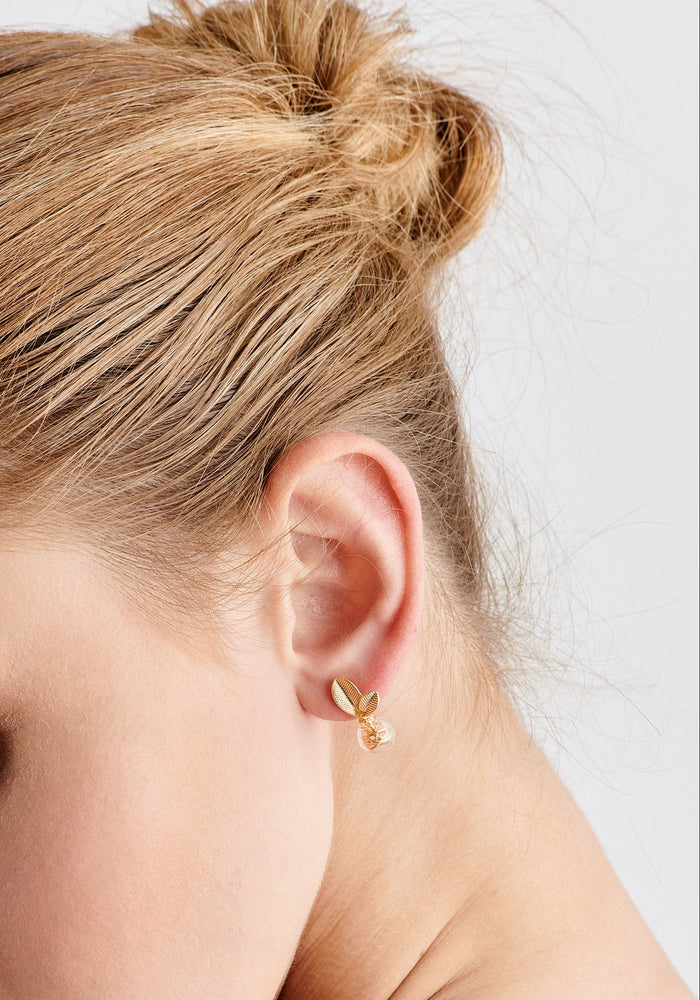 Paisie Leaf Sphere Earrings
