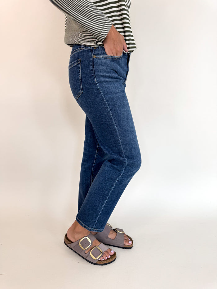 Liv Relaxed Rodney Washed Denim