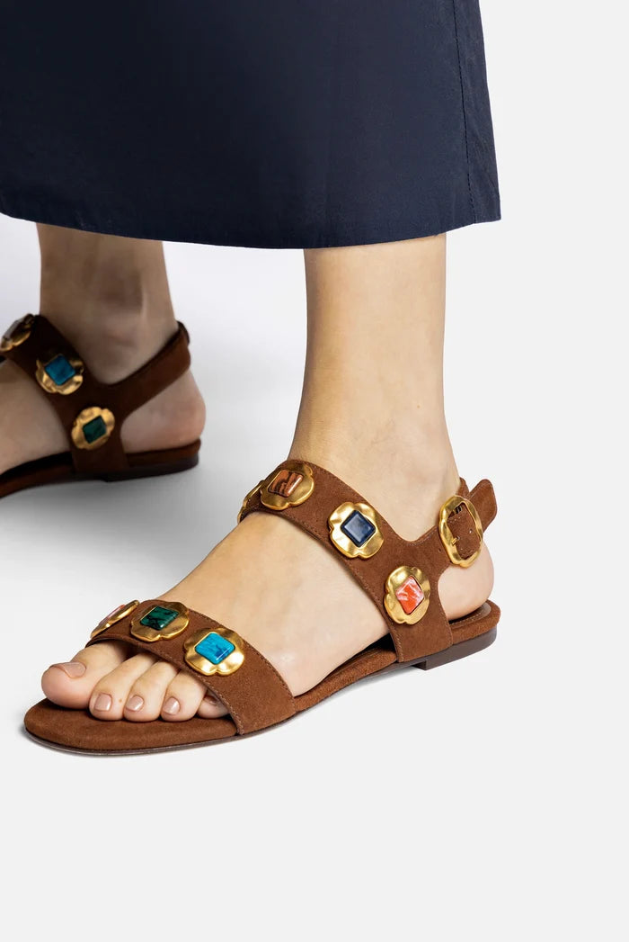 Milan Gioiello Flat In Burnt Umber Leather Flat - Sandal Larroudé