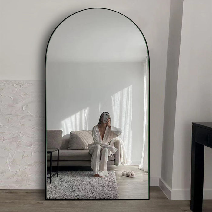 Miroir sur pied Arched Leeron tendance