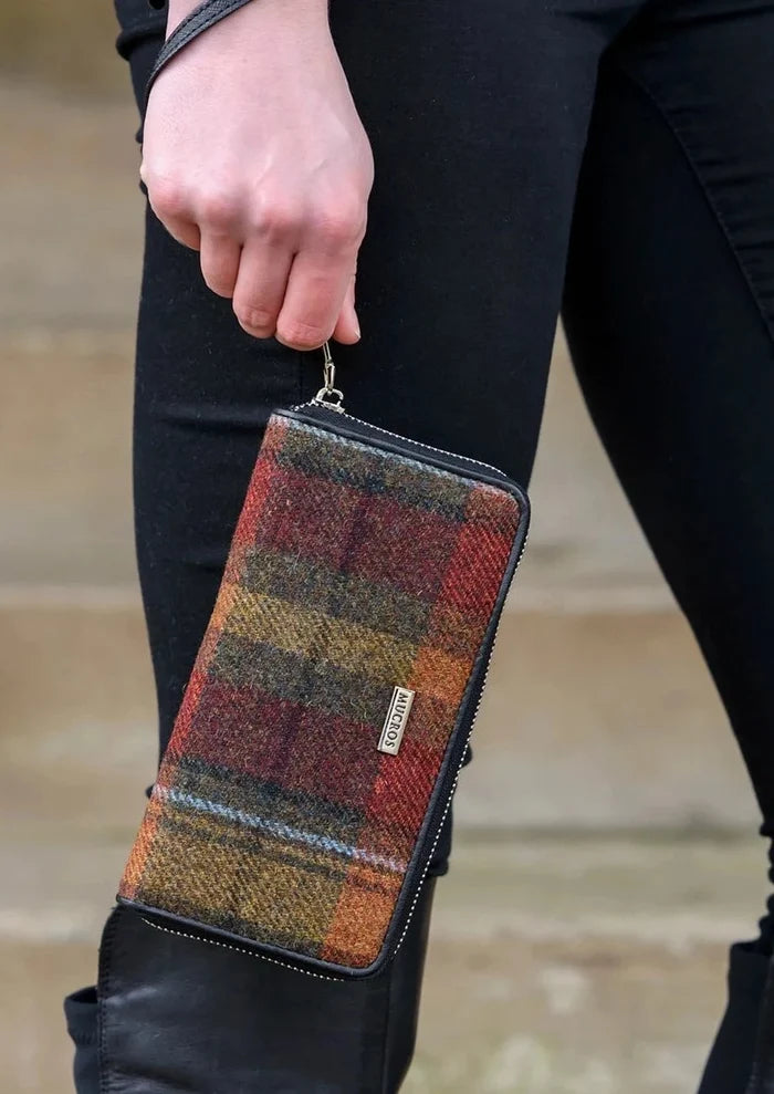 Mucros Tweed Wallet - Rust Check