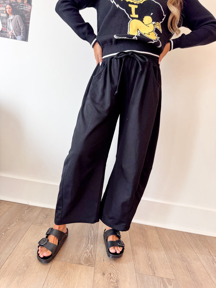 Mittoshop Nellie Black Cotton Barrel Pant – women's bottoms