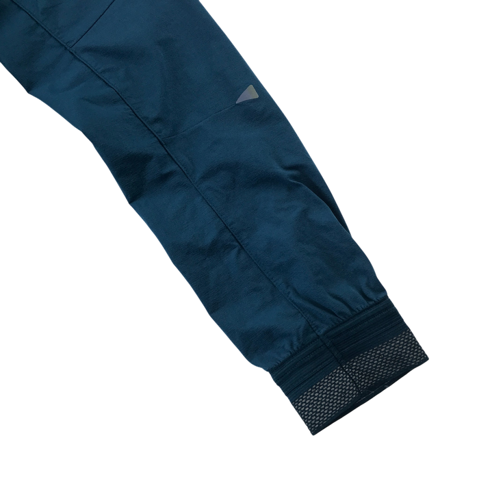 Second-hand New Balance activewear for adults